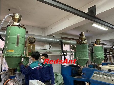 Thermal insulation jacket for plastics machine
