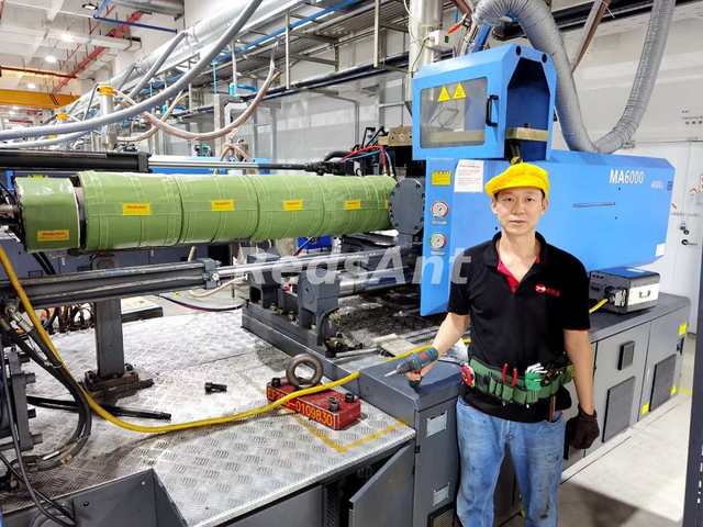 Plastic Injection Machine Energy Saving Using with RedsAnt Aerogel Insulation Cover